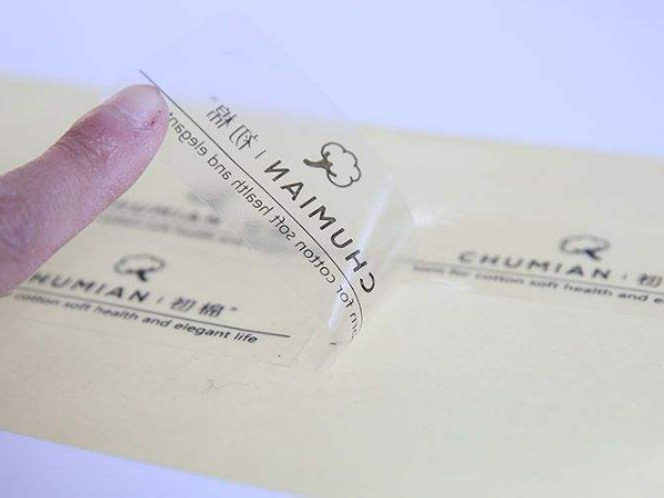 透明不干胶怎么贴不起泡？